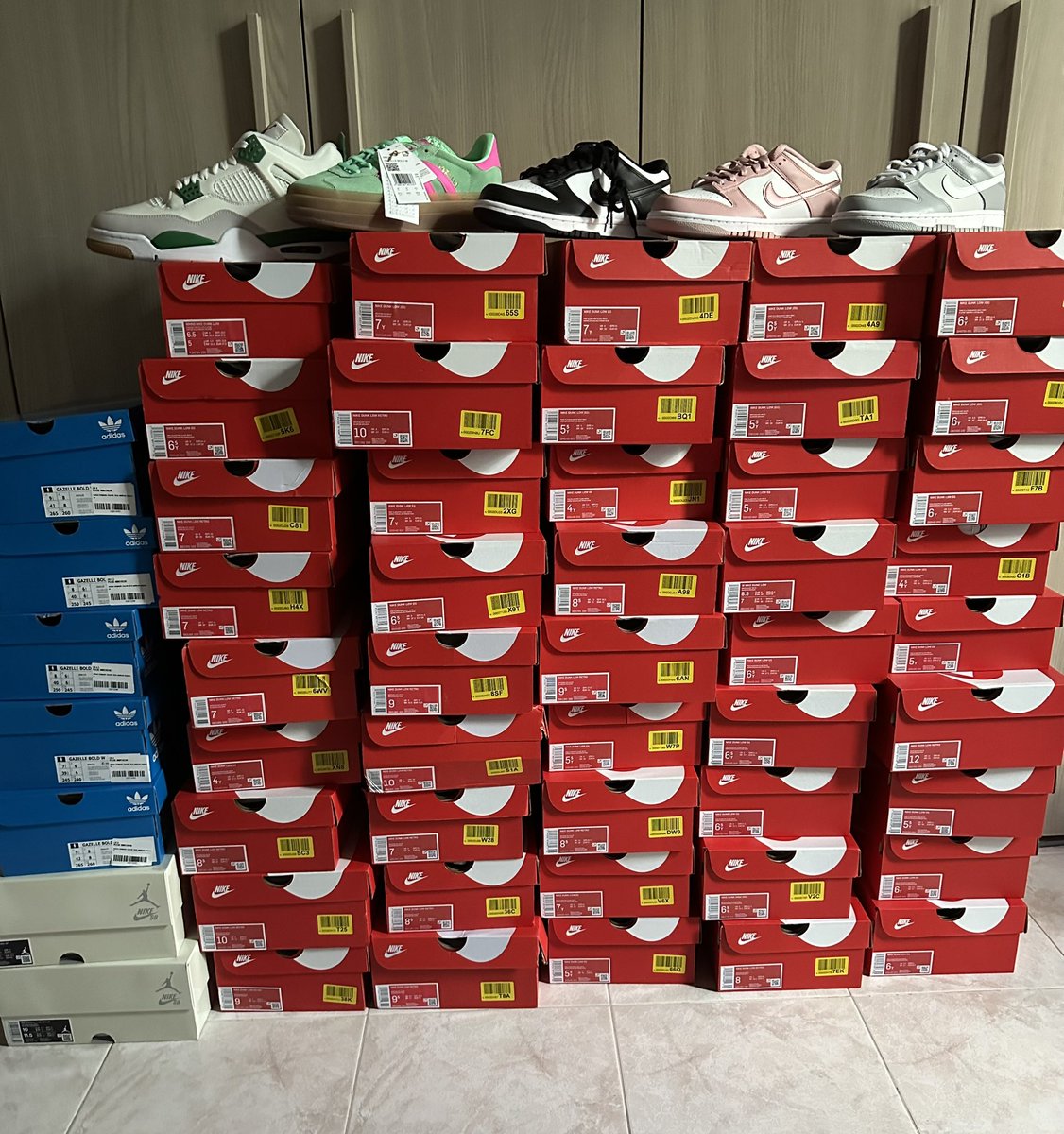 Xia (@davidexia88) on Twitter photo 50+ pairs inhand, no fake success๐
๐ค| Bot
      <a href="/Storm_AIO/">StormAIO</a> 
      <a href="/BananaFramework/">BananaAIO</a> 
      <a href="/KodaiAIO/">Kodai</a> 
      <a href="/usnkrs/">USNKRS</a> 
๐จโ๐ณ| Cook
      <a href="/AnotherStupidC/">AnotherStupidCook</a> 
      <a href="/Nootify/">Nootify</a> 
      <a href="/EscapeNotify/">Escape</a> 
๐จ๐ปโ๐ป| Proxy/Account
     <a href="/_AkService_/">Akatsuki Service</a> ๐ฅ 50+ pairs inhand, no fake success๐
๐ค| Bot
      <a href="/Storm_AIO/">StormAIO</a> 
      <a href="/BananaFramework/">BananaAIO</a> 
      <a href="/KodaiAIO/">Kodai</a> 
      <a href="/usnkrs/">USNKRS</a> 
๐จโ๐ณ| Cook
      <a href="/AnotherStupidC/">AnotherStupidCook</a> 
      <a href="/Nootify/">Nootify</a> 
      <a href="/EscapeNotify/">Escape</a> 
๐จ๐ปโ๐ป| Proxy/Account
     <a href="/_AkService_/">Akatsuki Service</a> ๐ฅ