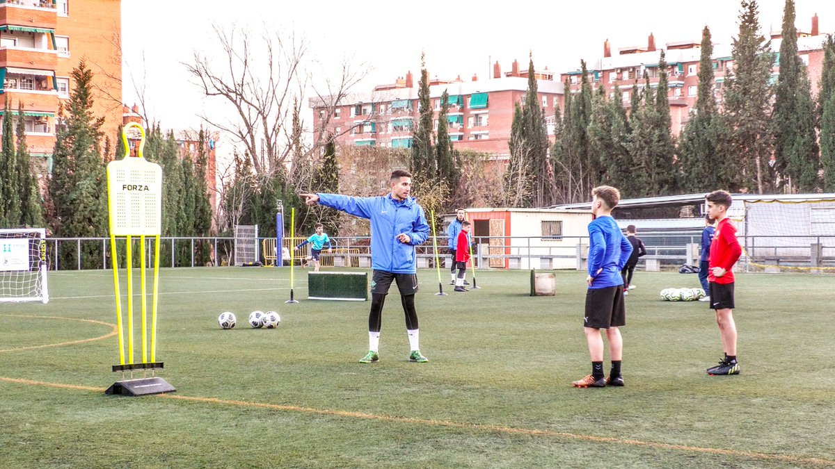 FootballFAMA tweet media