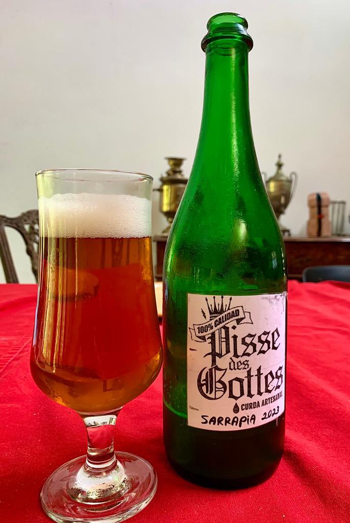 Sarrapia es una semilla muy aromática que se consigue en el oriente venezolano. Comenzó a cotizarse alto décadas atrás gracias a su uso como materia prima en la perfumería francesa. Un día <a href="/carlosgarciareq/">carlos garcia</a> nos dijo: ¿Conocen la sarrapia? El resto es historia