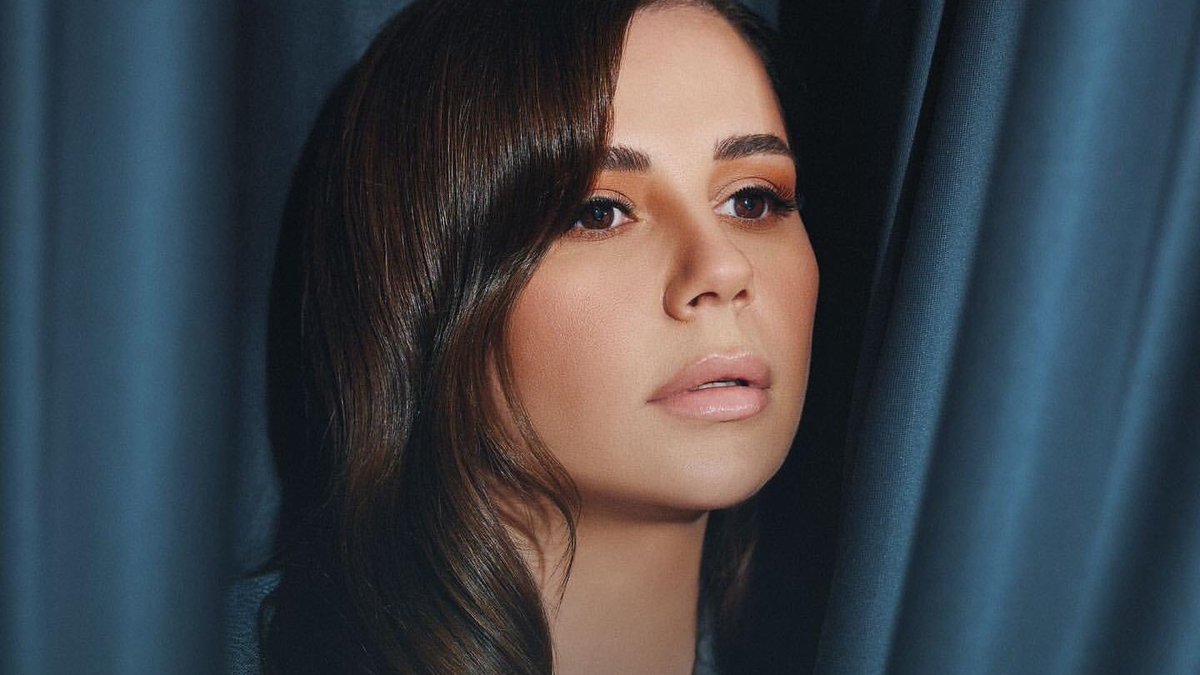 Merve Özbey’in söz ve müziği Cansu Kurtcu’ya, düzenlemesi Okay Barış’a ait yeni teklisi “Sahi” müzikseverlerle buluşuyor! sozmuzik.com/merve-ozbeyden… <a href="/mervezby/">Merve Özbey</a> #cansukurtcu #okaybarış #sözmüzik