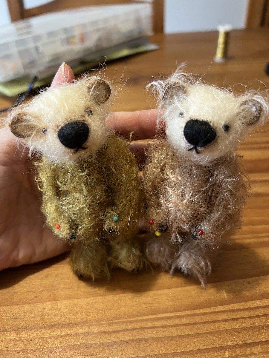 #UKMakersHour evening everyone 🧸 I’ve nothing for sale at the moment, so I’ll show you two that I’m working on at the moment 😊 Meadow Faerie Bears, they will be available next week to purchase from my website theoldfollybears.com xx