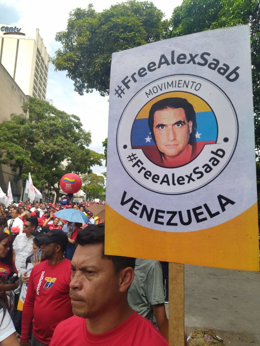 FreeAlexSaabOrg's tweet photo. Movimiento #FreeAlexSaab presente en la Gran Movilización del 13 Abril, celebrando la Victoria Popular y el retorno del hilo constitucional de la mano del Comandante Chávez
@NicolasMaduro @ConCiliaFlores @dcabellor @CamillaFSaab https://t.co/AbckF1D1Hm