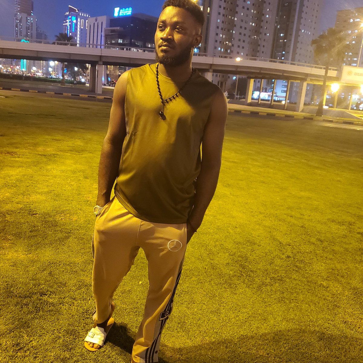Omegacee02's tweet photo. #NewProfilePic https://t.co/rQfHNtNGe3