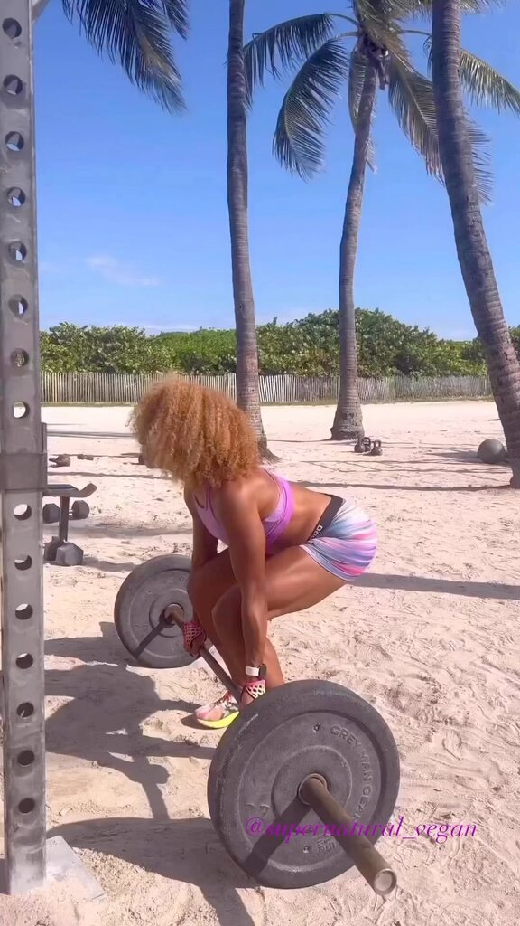 @supernatural_vegan took it to the beach for back &amp; shoulders! Save it for later! ✅🤗

#fitness #training #fitfam #miami #miamilifestyle #workout #gym #fitnessmotivation #motivation #health #fit #personaltrainer #bodybuilding #coaching #fitspo  #nutri… instagr.am/reel/Cq_PMTfOu…