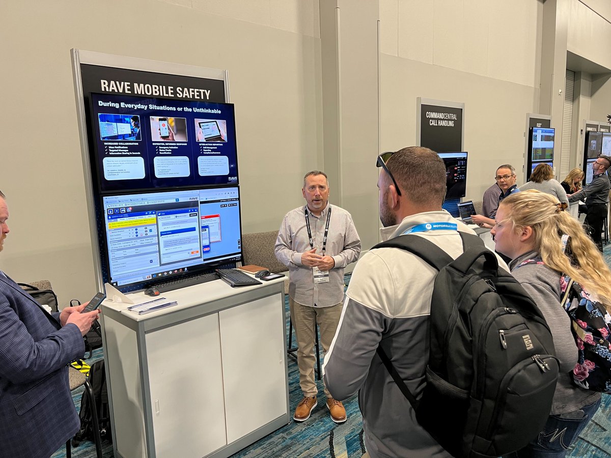 MotoSolutions's tweet image. At #MotoSolutionsSummit, two-way dialogue is key! Today, our @RaveMSafety customers had the opportunity to meet with product experts to share feedback and influence the future of #SchoolSafety, #EmergencyNotifications, #CommunityEngagement and more! bit.ly/3UBgRdf