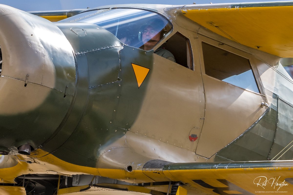 ShutterbugWGC's tweet photo. “Pilot Week”
Next up on Pilot week is Peter Kuypers, seen her flying B17-G Flying Fortress ‘Sally B’, his own Beechcraft Staggerwing and a Yak 52…@IWMDuxford @DuxfordAirshows #pilot #pilotweek #warbirdpilot #pilotpics #pilotphoto #aviation #airshows #avgeek https://t.co/Bo19bePo8t