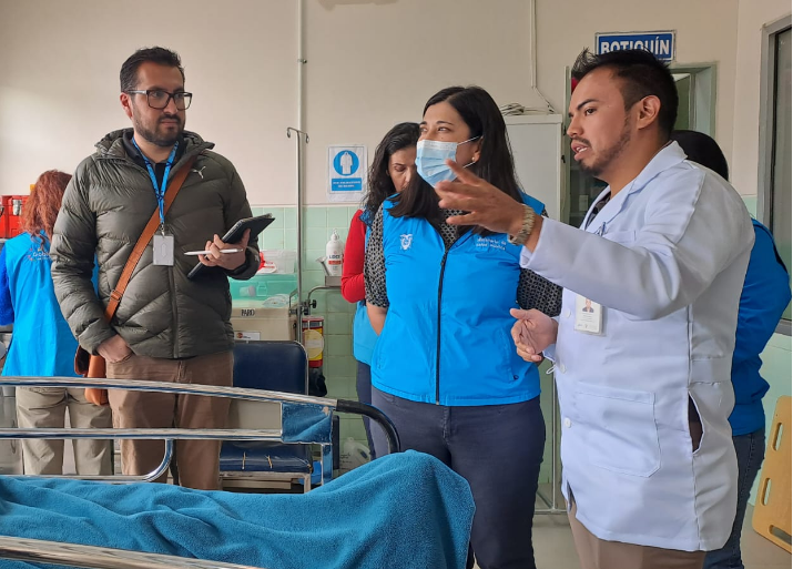 #CruzadaPorLaSalud | Viceministra de Atención Integral, Carmen Guerrero, junto a coordinadora <a href="/Salud_CZ7/">Coordinación Zonal 7-SALUD 🇪🇨</a>, <a href="/IsabelCuevaOrt1/">Isabel Cueva Ortega</a> y funcionarios de <a href="/Salud_Ec/">Ministerio de Salud Pública 🇪🇨</a> recorrieron el Hospital Básico Saraguro y Centro de Salud Tipo A Saraguro para supervisar operatividad e identificar necesidades