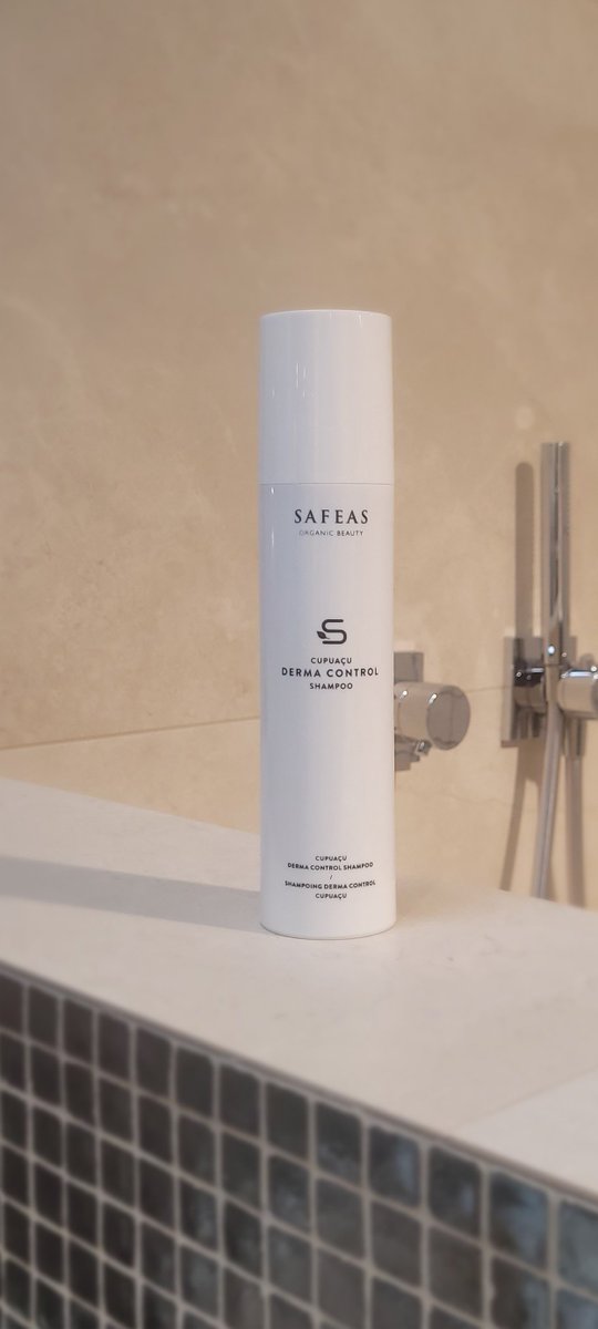 SafeasOrganic's tweet photo. Empfindliche und gereizte Kopfhaut?
Cupuacu Derma Control Shampoo ist speziell für sensible &amp; juckende Kopfhaut, frei von Parfumen, Sulfaten, Silikonen und Parabenen.
https://t.co/KZQWAK89G3 #shampoo #naturshampoo #bioshampoo #juckendekopfhaut #empfindlichekopfhaut #haar #hair https://t.co/9jSohEBBjG