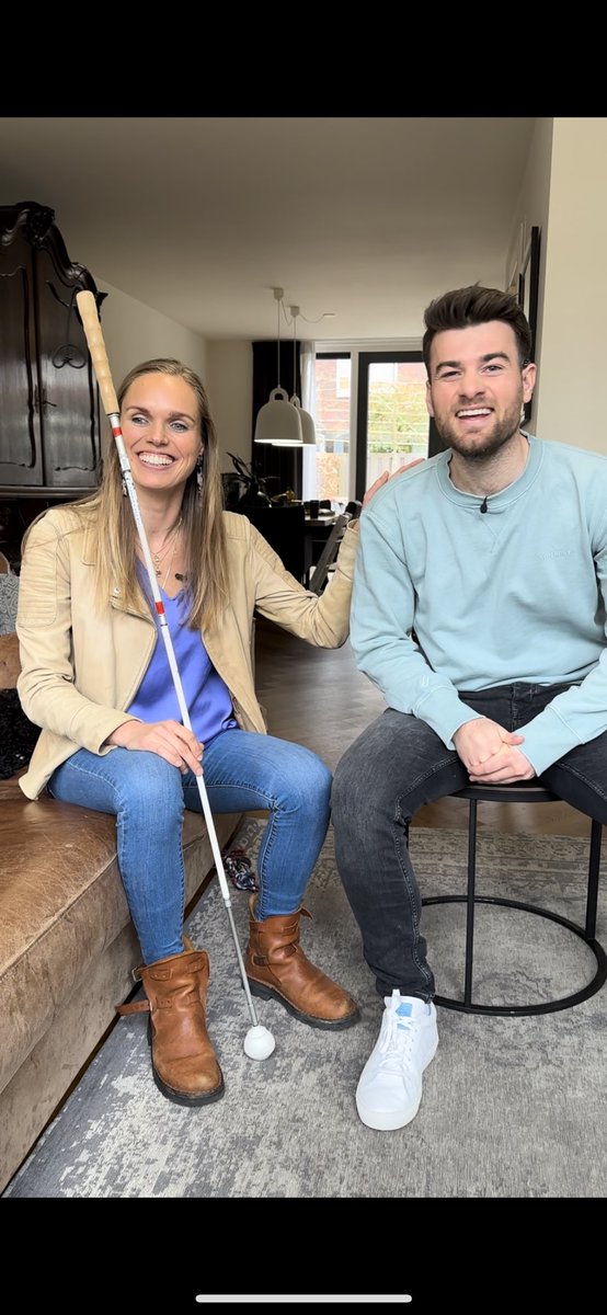 Het was een bijzondere middag, wij hebben iets unieks opgenomen. De leukste grappen zijn altijd een beetje op het randje, of net erover, maar goed, iedereen heeft zijn eigen randje en onze rand ligt best hoog. Vanaf morgen komt onze eerste video online 🤩👏 <a href="/TjardaStruik/">Tjarda Struik</a> #doof vs