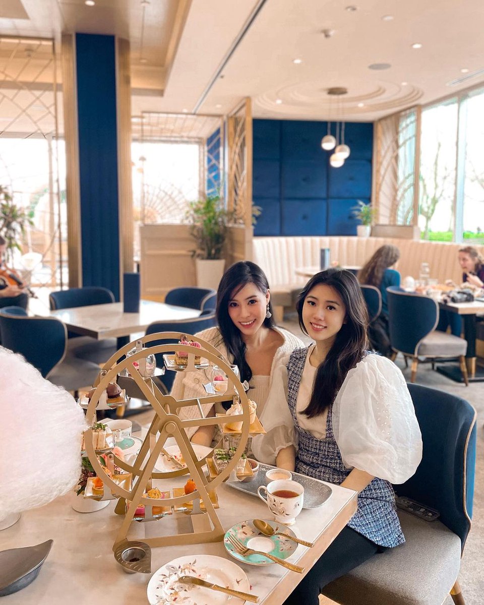 "Tea" up for a delectable afternoon with our Let Them Eat Cake! Weekend Afternoon Tea experience. 

Available Saturdays &amp; Sundays, 11:30am – 1:30pm. Reserve now on Tock. #HTastingLounge 

[📸: @vikiiw]