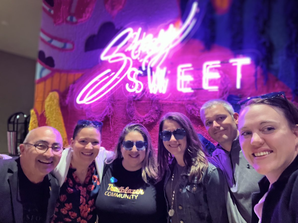 joannaiturbe's tweet photo. It’s been real. It’s been fun. It’s been real fun! It was AMAZING connecting w/folks in person &amp; meeting so many new people! My heart is full &amp; my brain is spinning w/the art of the possible 💙Until next time #ohana 🤠 Look 4 my blog hitting the interwebs next week #edusummit23 https://t.co/sYI99W1MUE