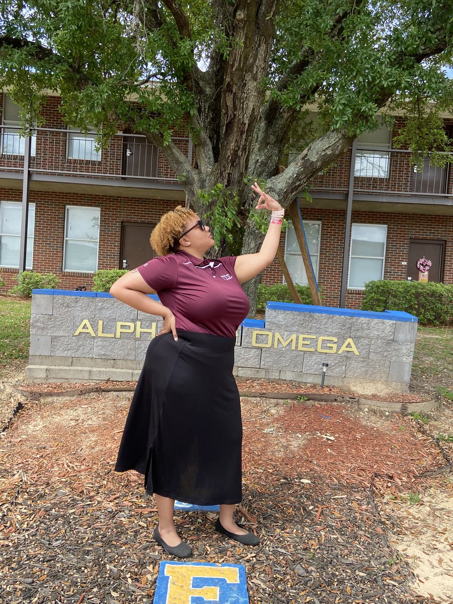 A_Wright31's tweet image. I heard y’all were looking for me, but I’m not that hard to find. You see, I’m always Center Σtage #6ix #ΓΣΣ #weeoop #1952 #GammaLand