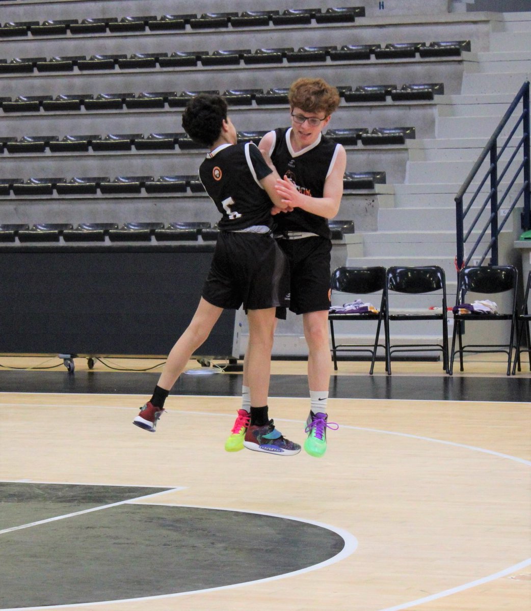 😀 𝐅𝐑𝐈𝐃𝐀𝐘 𝐌𝐎𝐎𝐃 🤩

🥳 Quand tu réalises en cette veille de vacances scolaires que toutes les équipes de <a href="/Mongazon/">Institution Mongazon</a>, filles et garçons, collège et lycée, sont qualifiées en 2023 pour les FINALES NATIONALES ÉLITE UGSEL 🔥💪

#SportAngers #Réussite #Talents #Formation