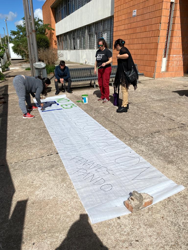 fenapespando's tweet photo. Contra el autoritarismo y las prácticas antisindicales y antigremiales de las actuales autoridades de la DGES. 
Hoy paramos! https://t.co/VlbXX9Tx1r