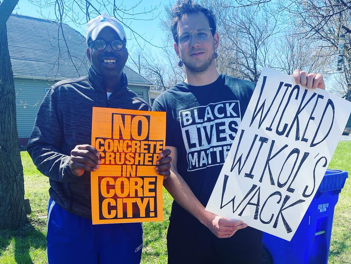 corecitystrong's tweet photo. We had an amazing press conference today to call on Murray Wikol to clean up his mess in Core City.
Thanks for everyone who came out with a special thanks to @ShriThanedar, @jkin5022, @gabysantiromero, @SenErikaGeiss, and all the other elected officials who are with us. https://t.co/9iLhk0wFok