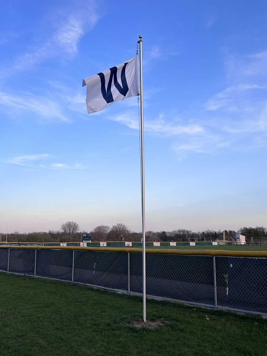 BHSHawkBaseball's tweet photo. Chalk another W up for the good guys!! Down early and never gave up!! Great team effort!! 

@Joshcolaizzi27 2-4 1 run
@MarioPrieto123 1-3 💣 #2 
@Daniel_Krulak 3-3 3 2B, 2 runs, 1 rbi
@jacksharko2 2-4 5 rbi 💣 #3
@alex_bihun 1-3 💣 #1 3 rbi
@ryan_renella 4 in 1 ER 7 k’s (W) https://t.co/YmrYt6ILuz