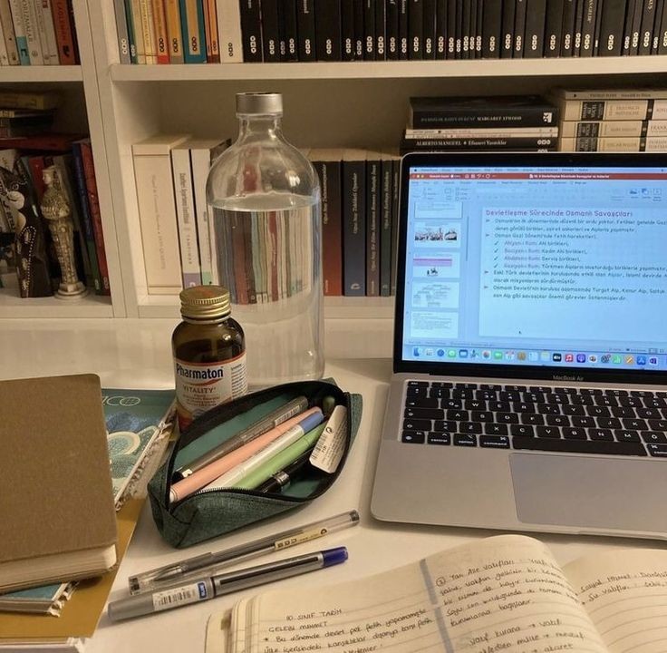 studiakun's tweet image. hello!!! I'm new to #studytwt and #booktwt, so I'm looking for 4 lot of moots 🐈

☆ I'm gege, she/her
☆ 11th grade – 05l, intp
☆ biologhy and book enthusiast 
☆ favorite genre : romance and fiction 

help rt/like thank youu!
[ #AMBISVERSE #studyacc #studytwt #ambistwt ]