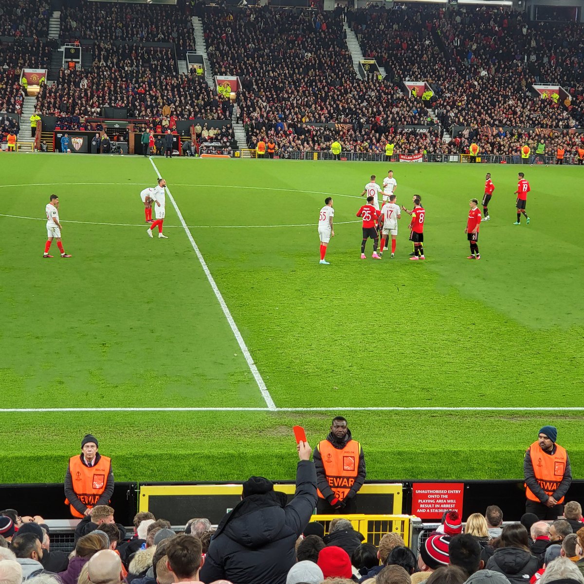Unreal seat thanks to @Haaaamz

#ManchesterUnited #SevillaFC #OldTrafford