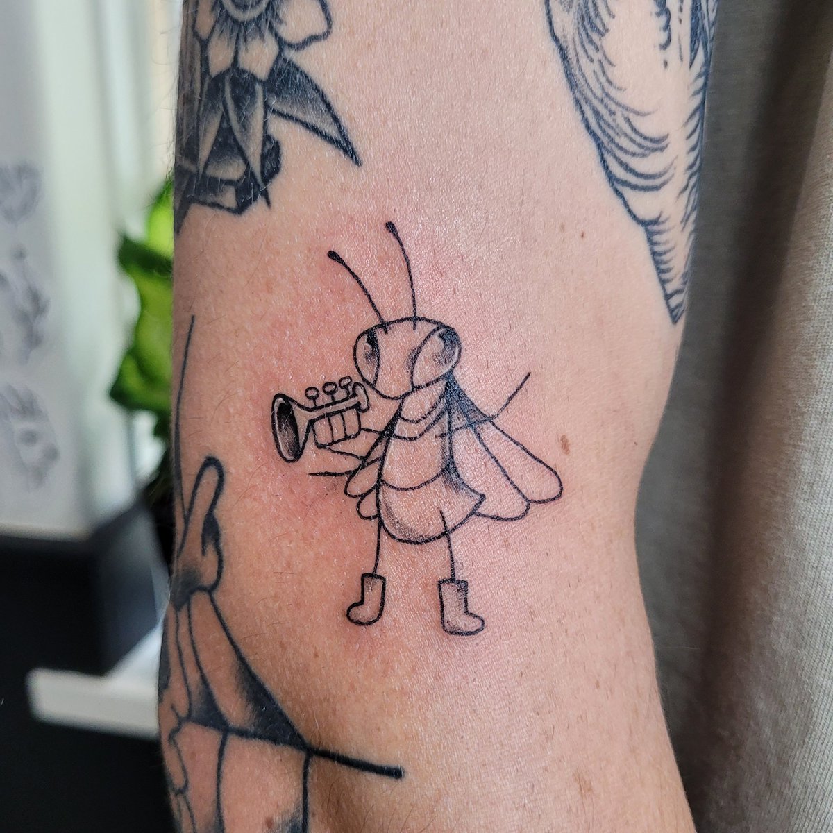magecandor's tweet photo. A collection of bugs

#melbourne #tattoo #smalltattoos #tattooideas https://t.co/SFONiynlAE