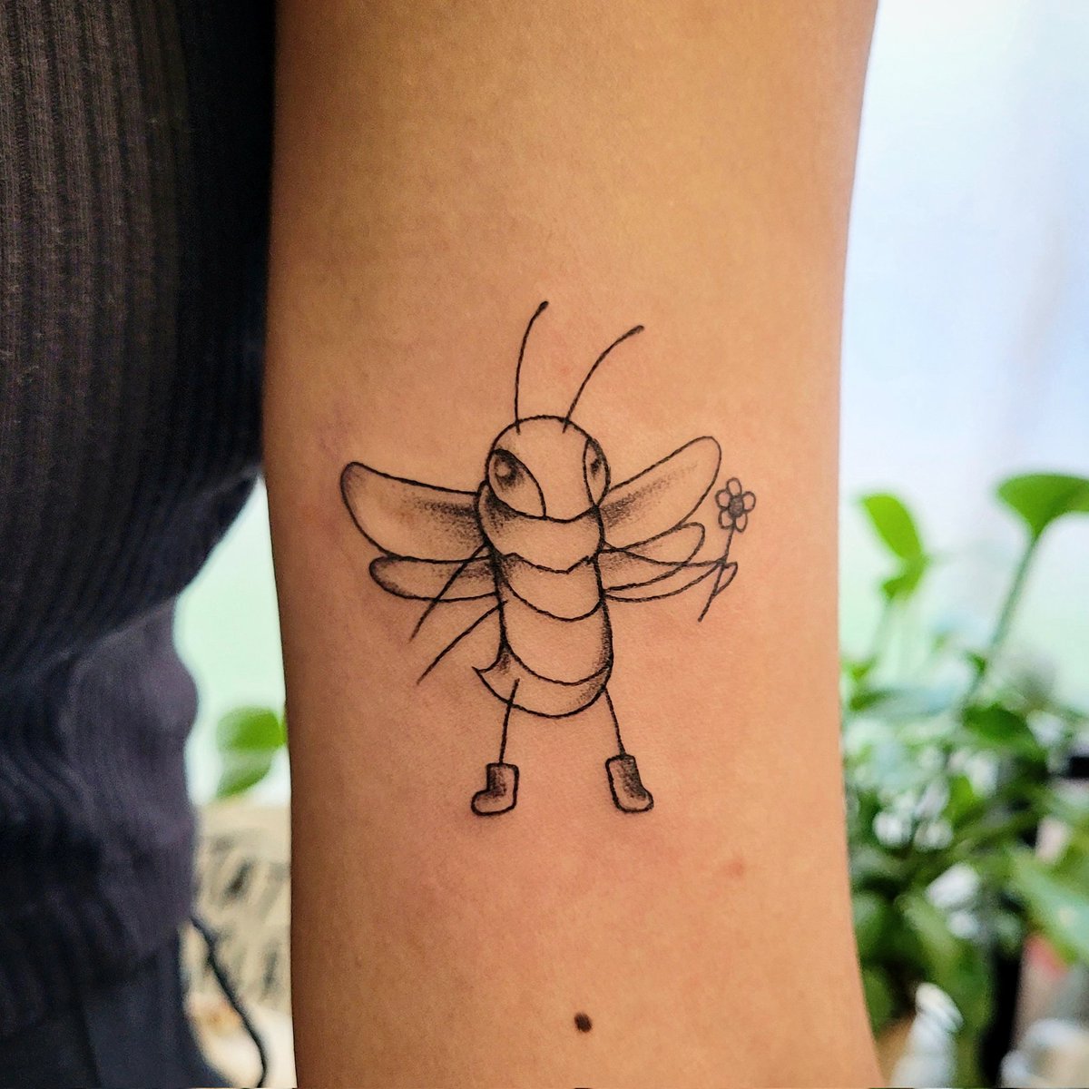 magecandor's tweet photo. A collection of bugs

#melbourne #tattoo #smalltattoos #tattooideas https://t.co/SFONiynlAE