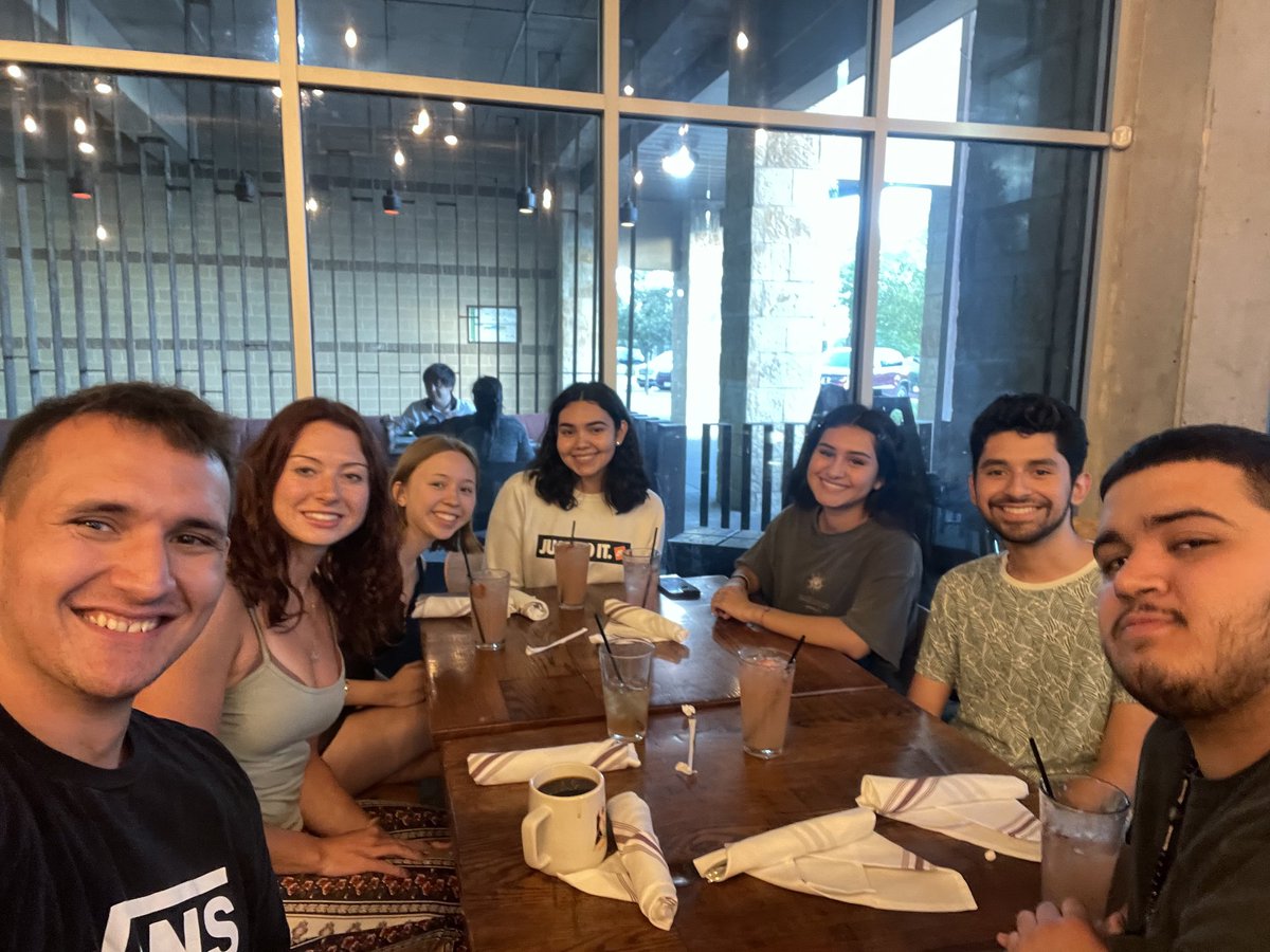 EspanolMalena's tweet photo. CURM students from ASU and SMCC arrived in El Paso to attend and give presentations at the 35th Annual NMMATYC/MAA Southwestern Section conference. @ASU @ASUMathematics @maanow @bechiramdouni2 https://t.co/ypvgHO5RKS