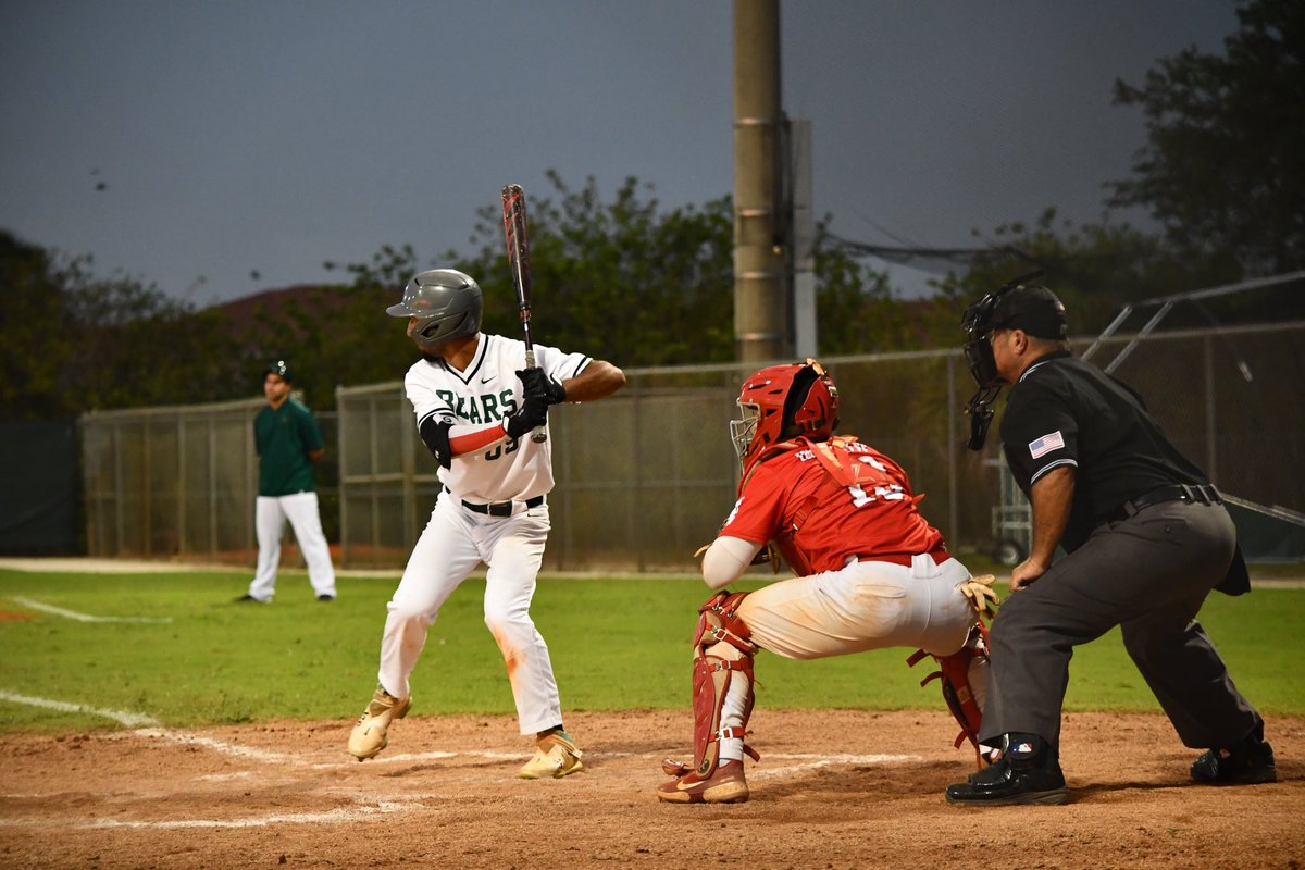 PRHS_Tech's tweet image. Our @PRHSBaseball_ team take another W on the board from tonight’s game against the Immokalee Indians. 10-0.