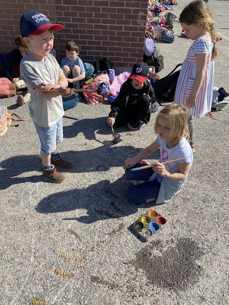 MsYhapRECE's tweet photo. We brought the indoors outside, as we painted the pavement! @MsMcNiece @MmeCowper @StPhilipOCSB https://t.co/nuZVWSBjXp
