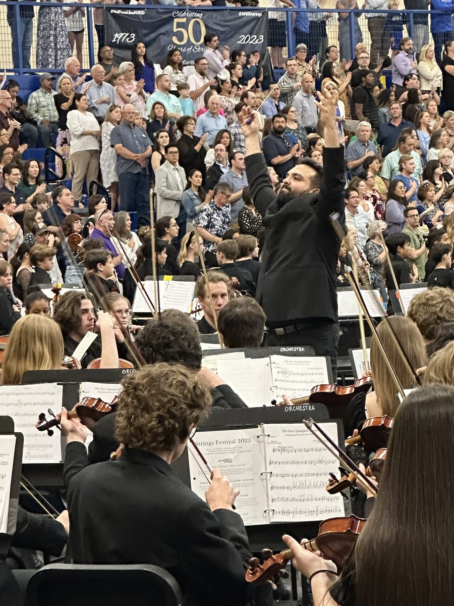 tcujewel's tweet photo. Celebrating 50 years of strings with almost 700 musicians in the MuleDome! There’s #NoPlaceLikeAHISD!! 💛💙 https://t.co/gZApw9lMDO