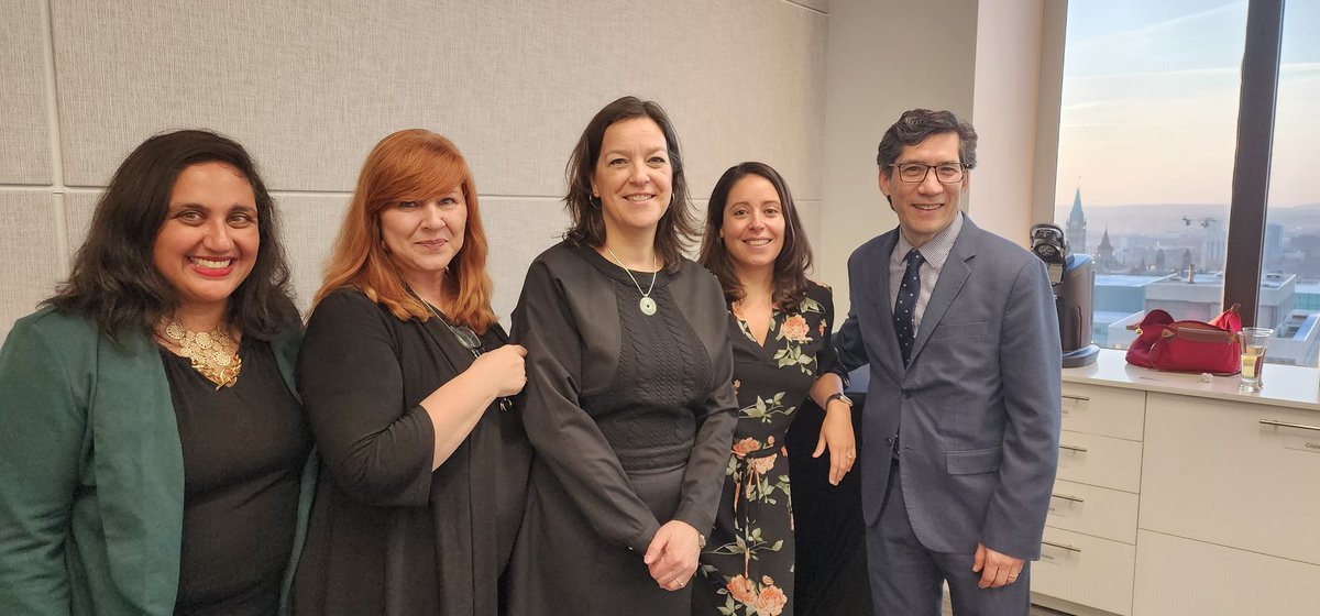 ThomasGConway's tweet photo. Thanks again to @gowlingwlg_ca for hosting a reception for the East Region @BGG_Coalition candidates following the @ccla_abcc AGM. Thanks also to @JacHorvat for her encouraging words to vote next week in the bencher election. Great turnout and conversations. https://t.co/xXlQHmCbIk