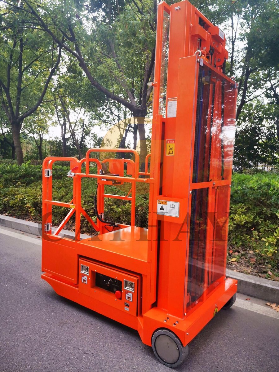 EvanYin12's tweet image. The CATHAYLIFT EP series self-propelled order picker with a load capacity of 300kg and a platform height ranging from 2.7m to 4.5m. 
#cathaylift #workingplatform #indoorwork #aerialworkingplatform #selfpropelled #platformrental #liftrental #orderpicker #logistics #warehouse