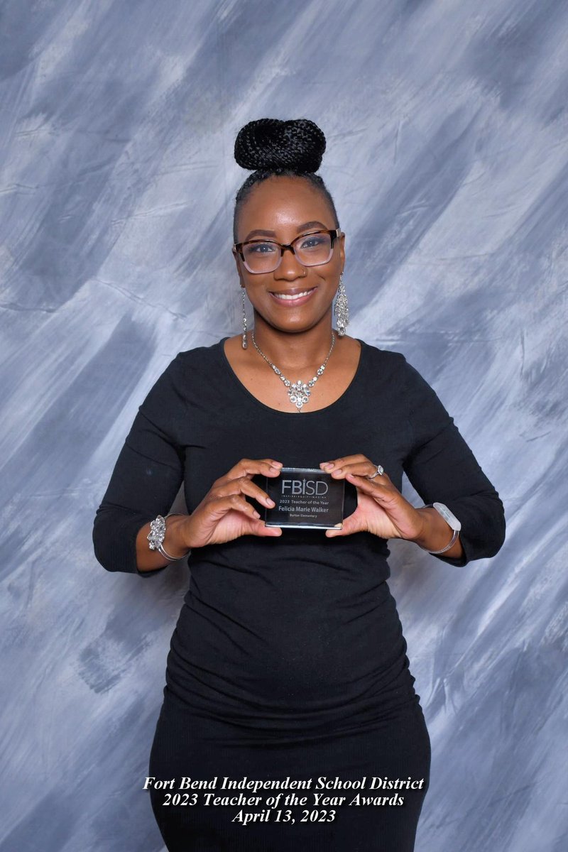 Educator_Walker's tweet photo. Teacher of the Year#fbisd https://t.co/vL3FFLMOa7
