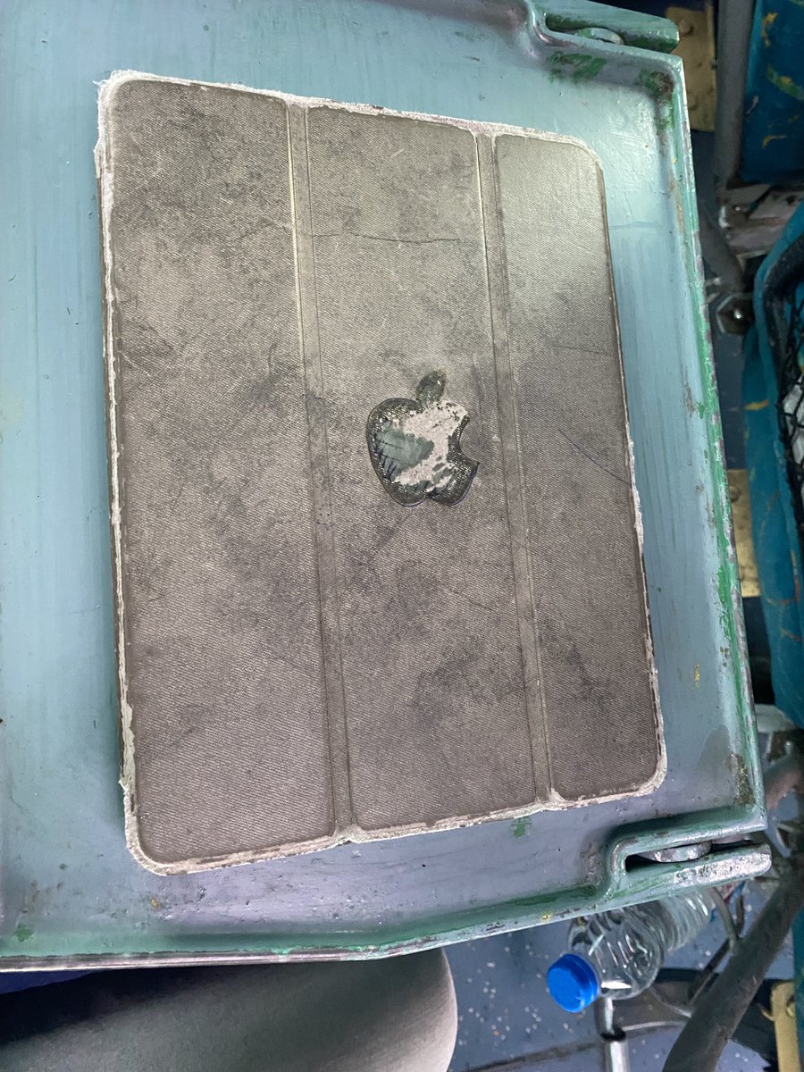 SubhashreeAjit's tweet photo. Found this Apple Tab on the tray table in front of the seat 71 in New Delhi - Ajmer Shatabdi. Handed over to TTE. As told by him the same will be deposited with Sation Superintendent New Delhi.
Please share this information with your circle. Please retweet https://t.co/WTI4LEpaAd
