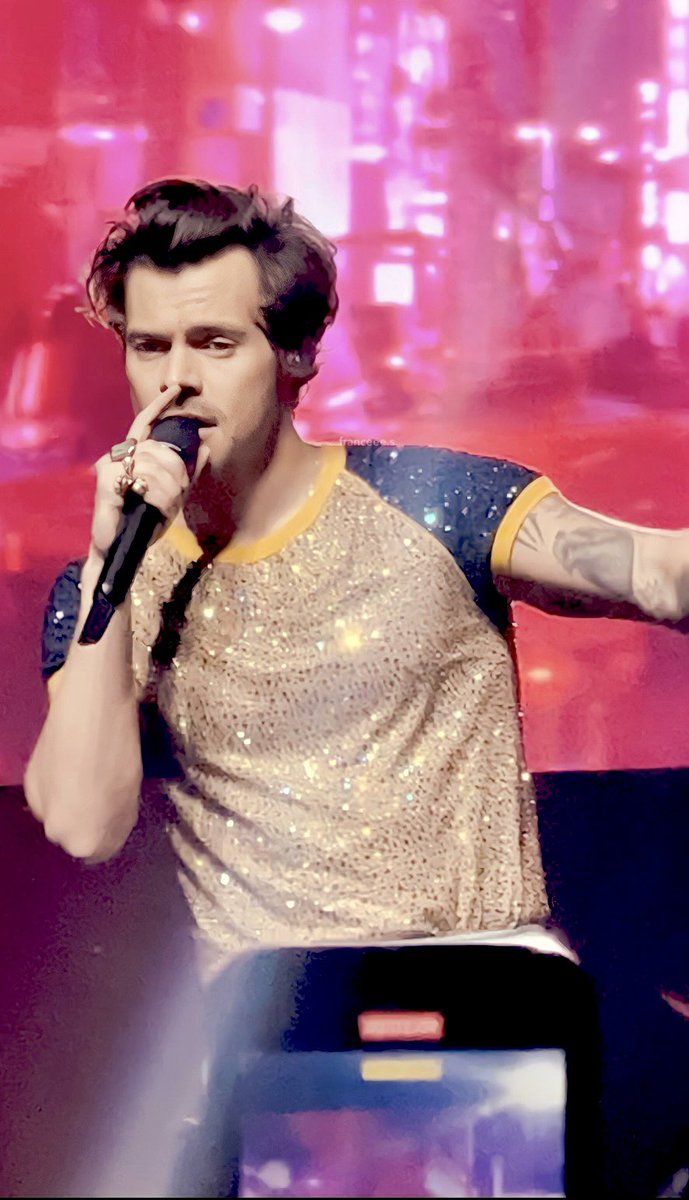 latenightheaven's tweet photo. ββ¦ itβs only been a couple of days (exactly a month actually), and i miss youβ
#hslotph #hslotmanila #HarryStylesinPH https://t.co/3gfpBtRRo1