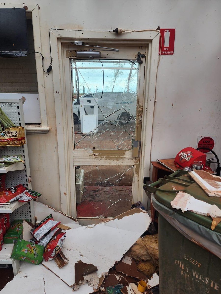 a_m_leonard's tweet photo. The first pics are coming out of #Pardoo where #CycloneIlsa hit as a cat 5 last night… we will bring you the latest tonight at 5. https://t.co/oxQMBQaqAF