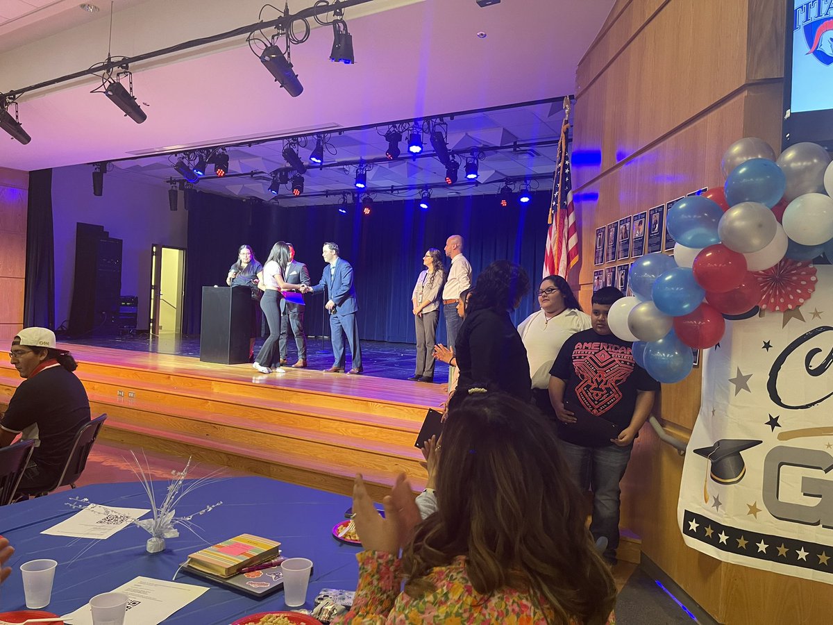 Gracias a <a href="/FOLXLORICO/">FOLXLÓRICO</a> @sanzar2022 @jfigueroaflores <a href="/jmmatt2005/">Mike Mattingly</a> <a href="/CoachPeden/">Trey Peden, M.Ed</a> <a href="/DUALDENTON/">DUAL DENTON</a> for making Myers 8th grade Dual Language Graduation such a special celebration. We are so proud of our DL students, families, teachers, administrators, &amp; advocates. ¡Siempre Pa’lante!