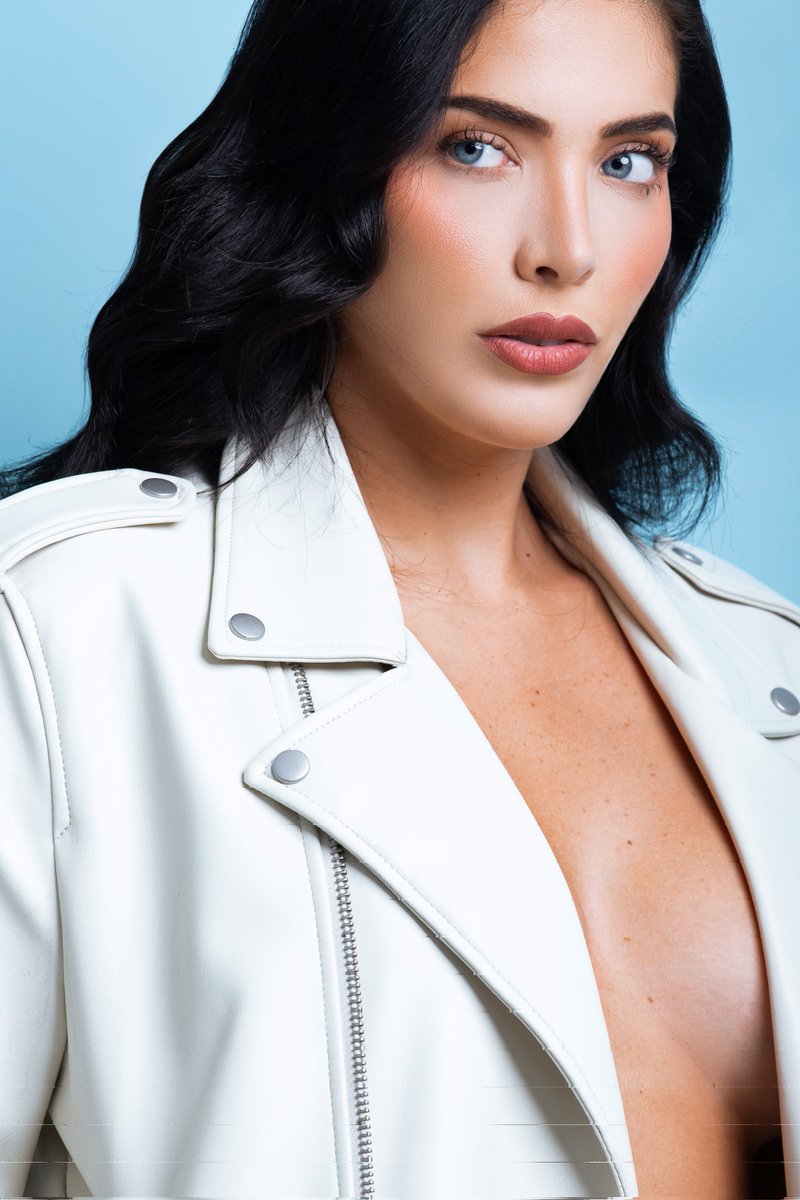 Cafeinart's tweet image. Una de mis fotos favoritas de esta sesión de fotos con @EGasiba! 📸 #portraitphotography #modelbook