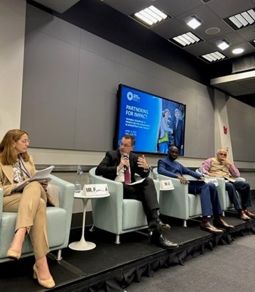 IFCAfrica's tweet photo. In #Africa, we must increase opportunities for the private sector to finance #infrastructure projects.” – @IFCAfrica VP @SPimentaIFC speaking at the @WorldBank Group event: Partnering for Impact: Tangible Examples of Private Sector Engagement in Infrastructure Finance. https://t.co/88RWliK4Ps