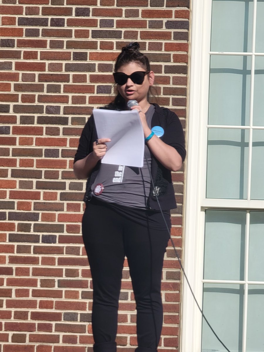 UCSSW's tweet photo. So proud of this Emerging Social Work leader.  Empowering others and selfless.  We should all aspire. https://t.co/1IujSw2SH7
