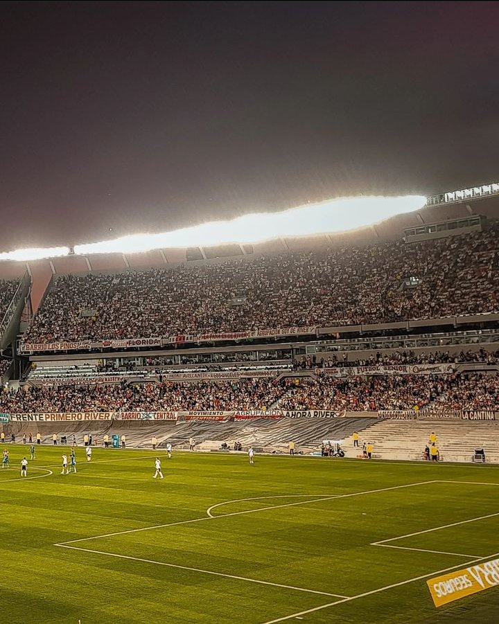 EL MONUMENTAL, ES DE OTRO PLANETA