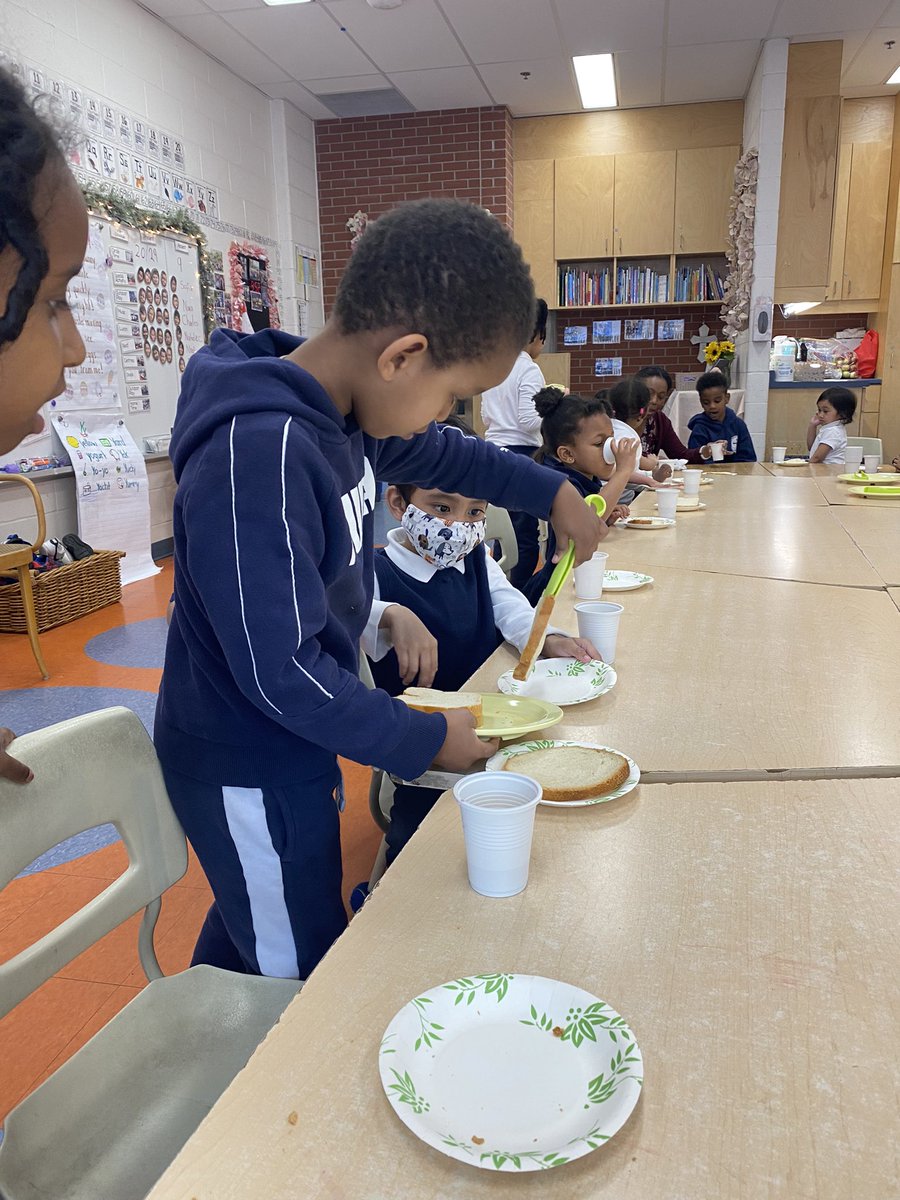 OLOL_TCDSB's tweet photo. Holy Week celebrations at OLOL! 
Faithful Disciples gathered for the “Last Supper “ in ELP @OLOL_TCDSB @TCDSB_NCC https://t.co/QJRd8lgmT7