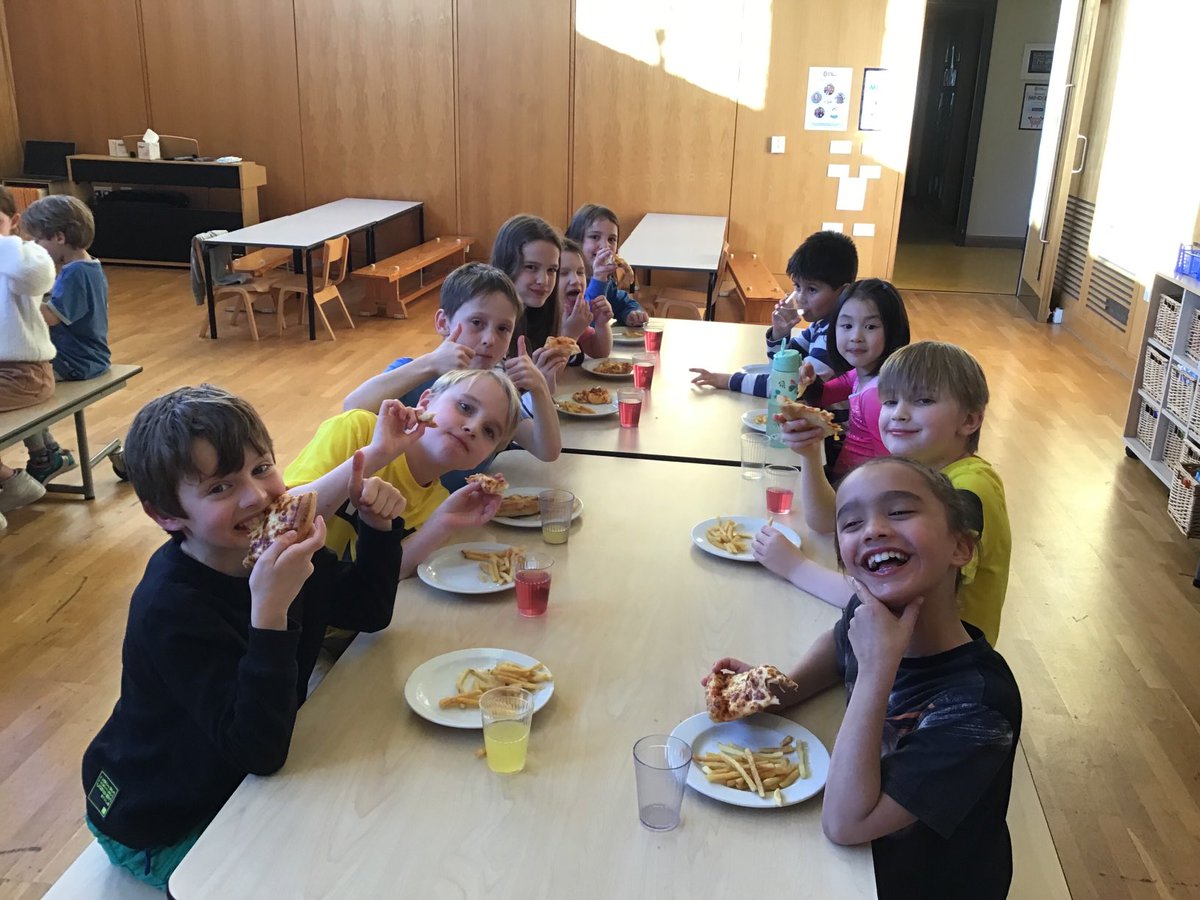 KingsStAlbans's tweet photo. What an exciting day it has been in Holiday Club! We have had swimming lessons, waterpolo, biscuit making &amp; plenty of outside play in the sunshine. 19 children stayed for pizza &amp; a movie, with 12 staying for a sleepover! Golden behaviour from the children &amp; sound asleep by 10pm! https://t.co/0Q7w7fpNA3