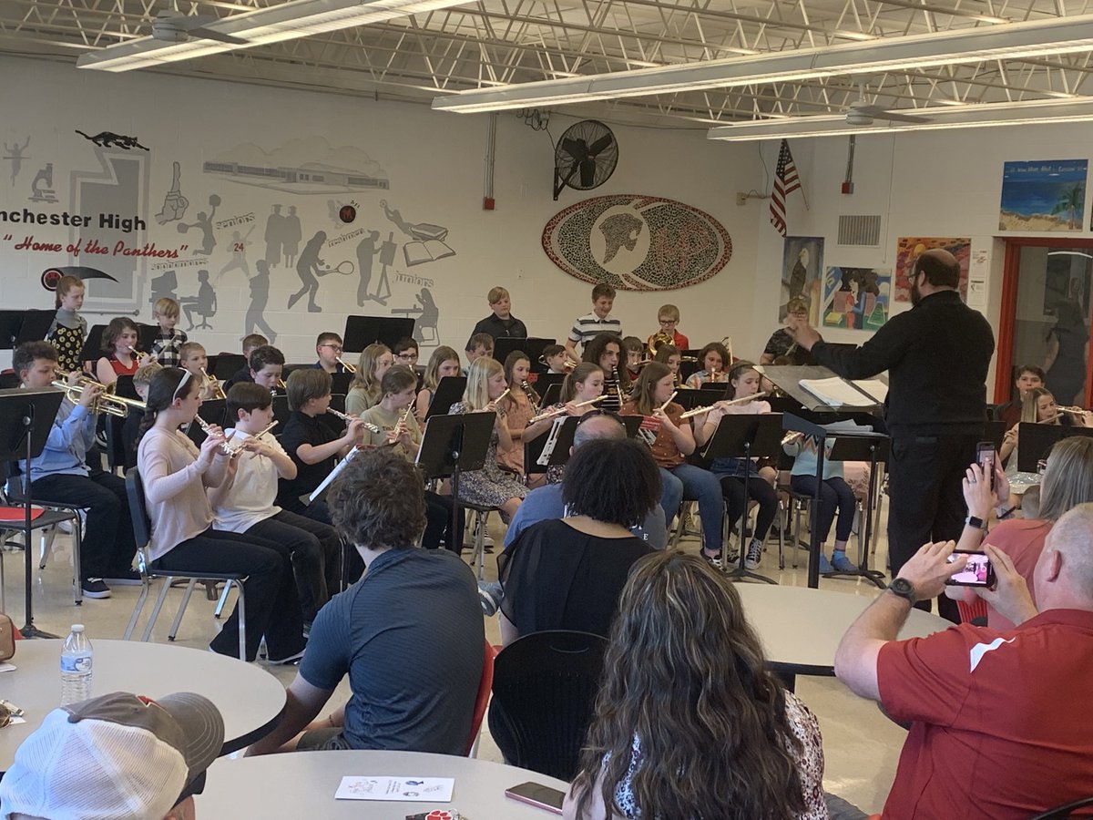 MLS_Supt_Morgan's tweet photo. Manchester Fine Arts Festival!
5th grade band starting things off! https://t.co/3R106mexT5