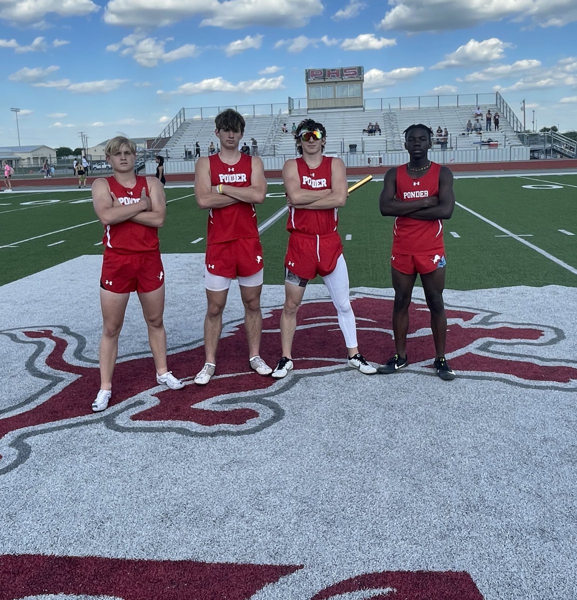 DBcoachO's tweet photo. 🏁4x1 qualifies for area! @PonderLionPride https://t.co/BkqD5fCgJo