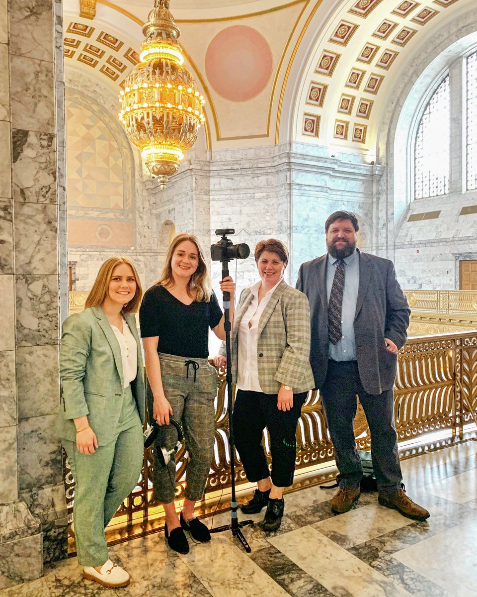 AWCities's tweet photo. We've made it to the legislative homestretch! AWC met up with our lobbyists to ask how things are shaping up. Catch our video in Monday's Legislative Bulletin.
#wacities #waleg https://t.co/quQdRHtStm