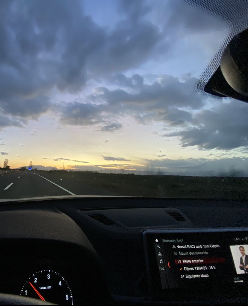 VictorCast19's tweet photo. @toniclapes @versiorac1  en ruta fent companyia i riures🙌🏼 https://t.co/0MNCthYuq8
