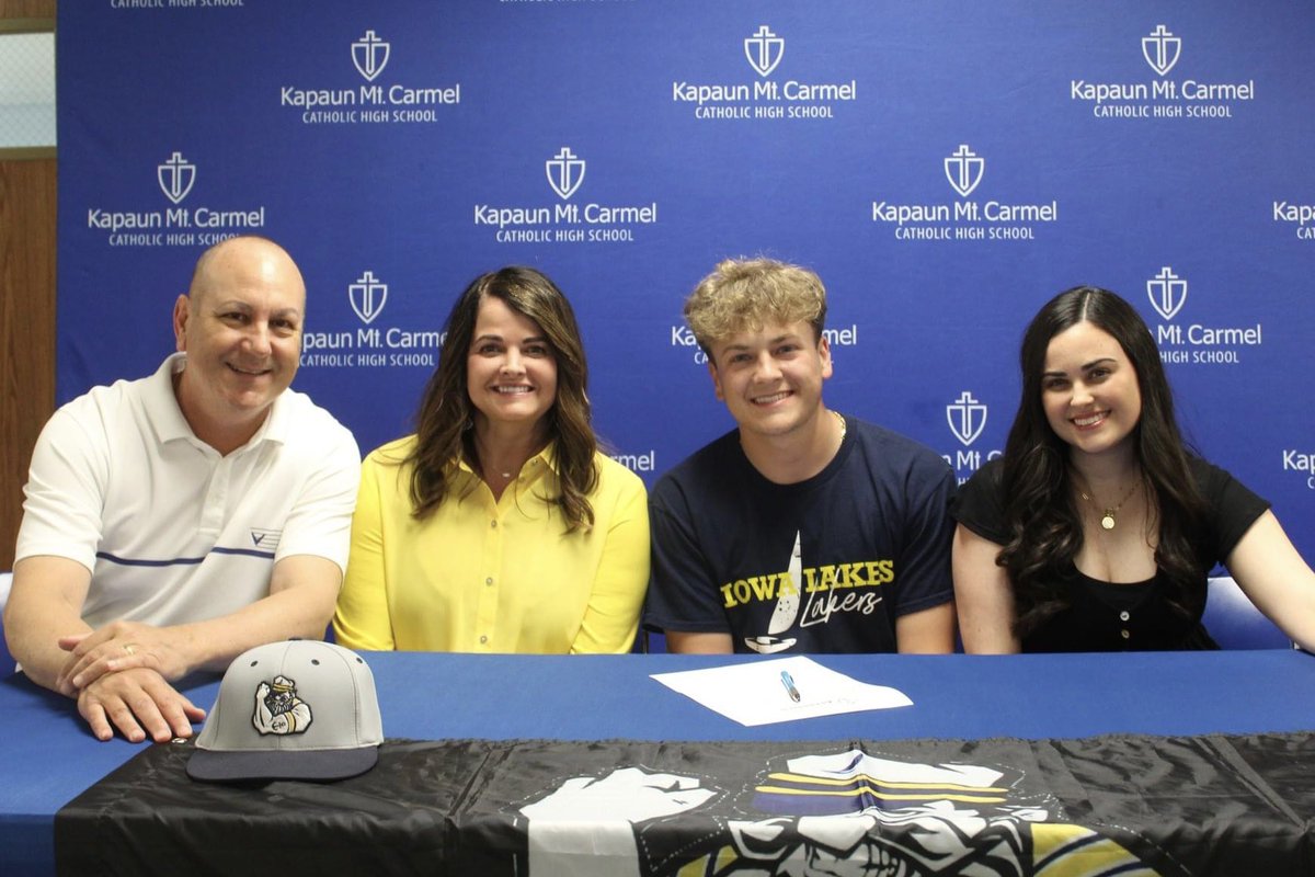 Kapaun Mt. Carmel tweet media