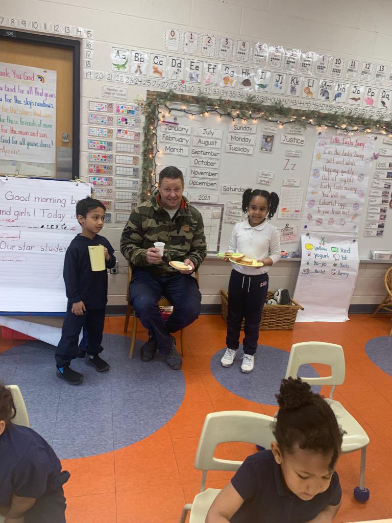 OLOL_TCDSB's tweet photo. “When we eat this bread, and drink this cup…” 🎶 @OLOL_TCDSB @TCDSB_NCC https://t.co/GMubQqfmdF