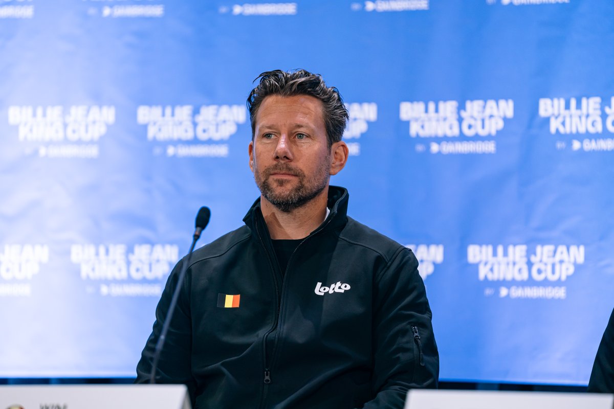 Cristel_Joiris's tweet photo. Wim Fissette, nouveau capitaine de l'équipe belge🇧🇪 de Billie Jean King Cup: "Suite à l'analyse de données, j'ai vu avec quelle joueuse nous avions le plus de chance de gagner contre cette équipe canadienne et mon choix s'est porté sur Yanina Wickmayer comme  2e joueuse" #CANBEL https://t.co/jNeHu8YhBK