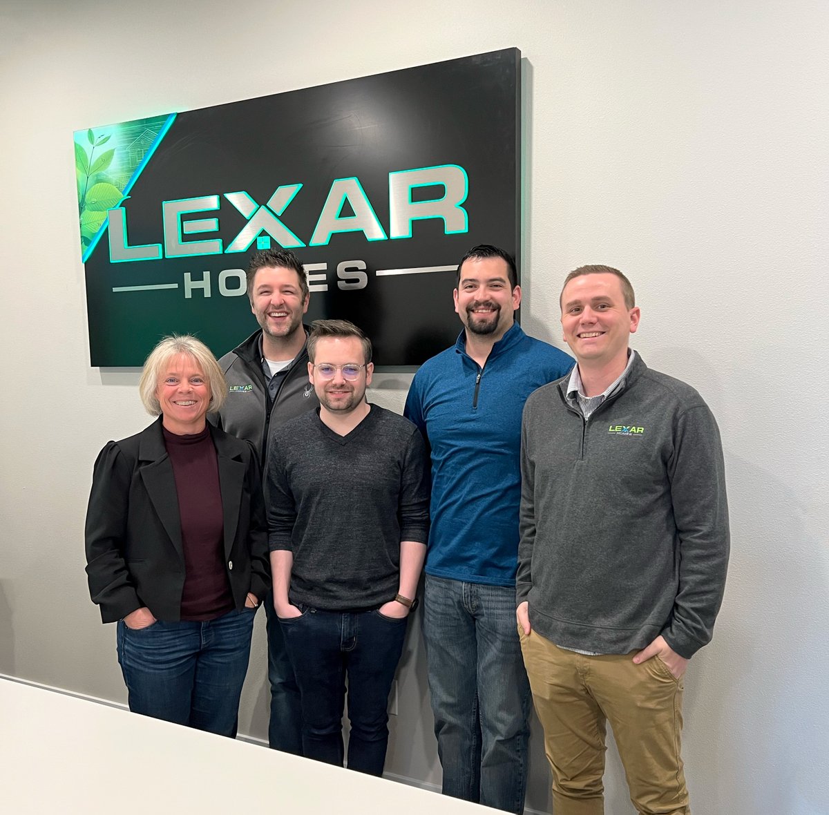 Cheers to a day full of high fives, warm welcomes, and a new addition to our dream team at Lexar Homes! Introducing Scotti, our Yakima home consultant extraordinaire!

#lexarhomes #customhomebuilder #newhome #house #realestate #pnw #onyourlot #onyourland #team #bettertogether