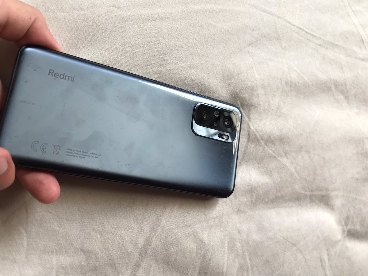 Gente estoy vendiendo un Xiaomi (Redmi Note 10) está 9/10 el precio es negociable, por si saben de alguien que necesite un celular cómodo 🙌🏾
Rt🫶🏽
